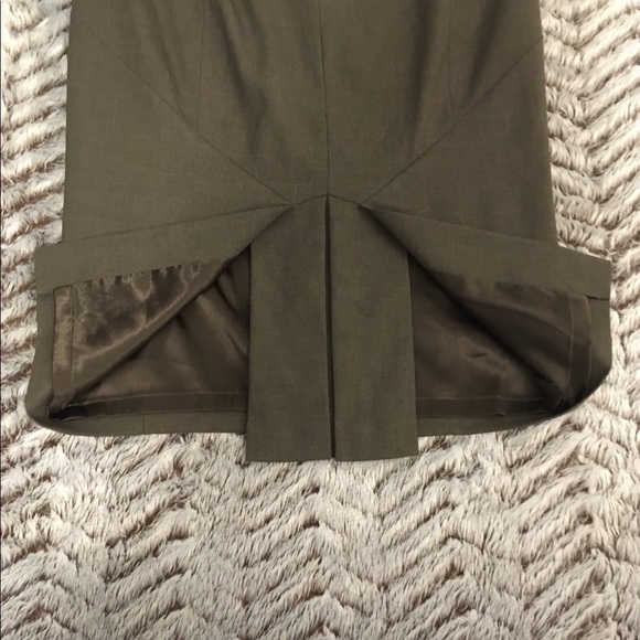 💕Club Monaco Pencil Shirt w Unique Back Pleating - Picture 5 of 8